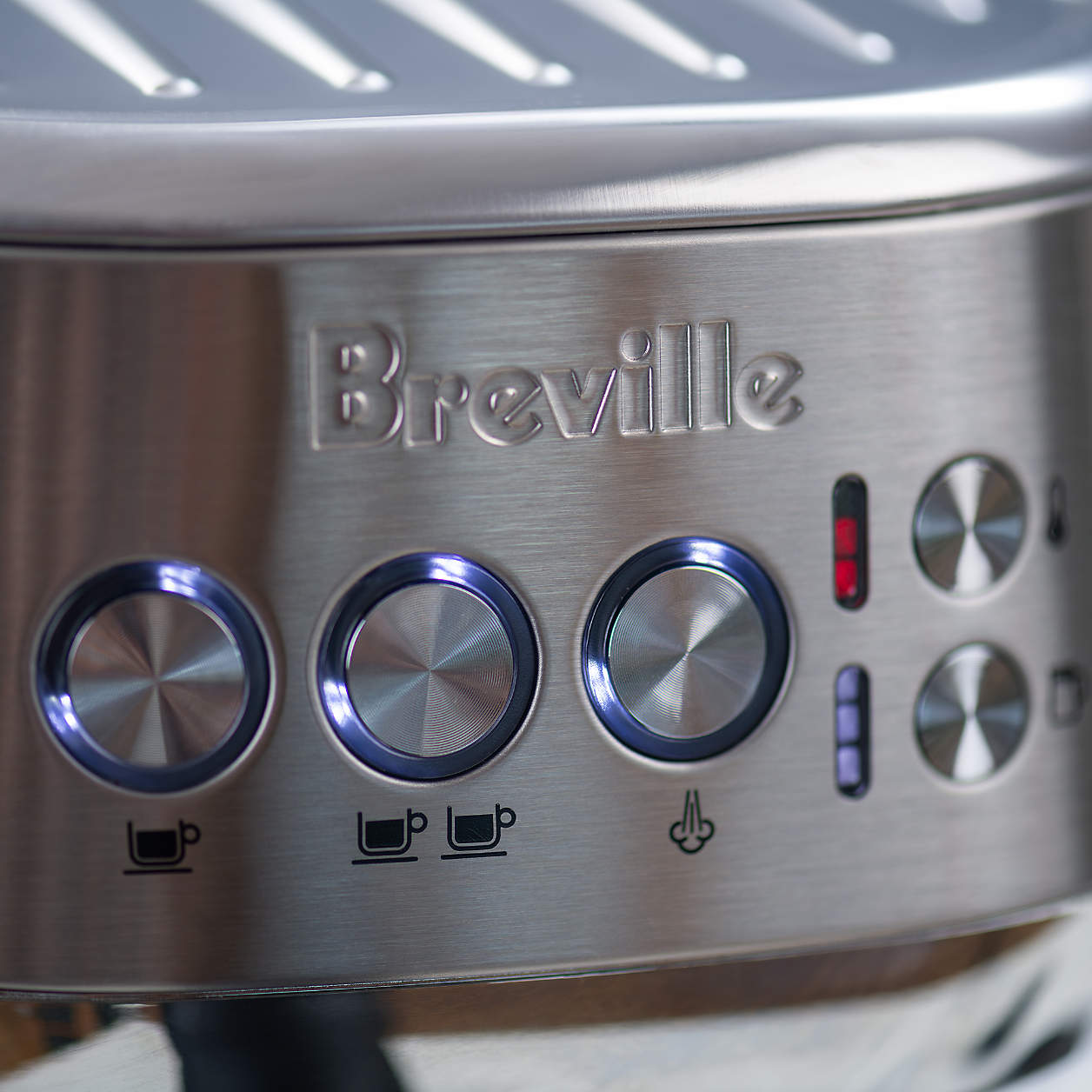 Breville ® Bambino ® Plus Espresso Machine