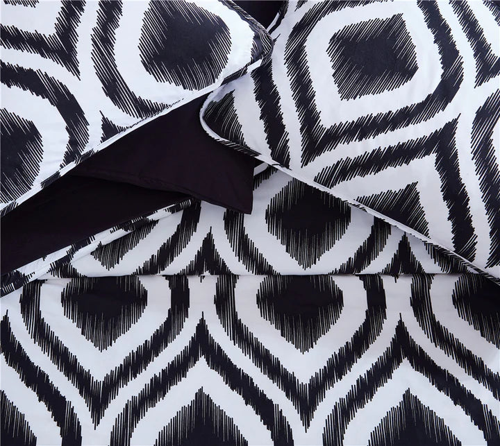Cypress 7 Piece Bed in a Bag Comforter Set Black and White